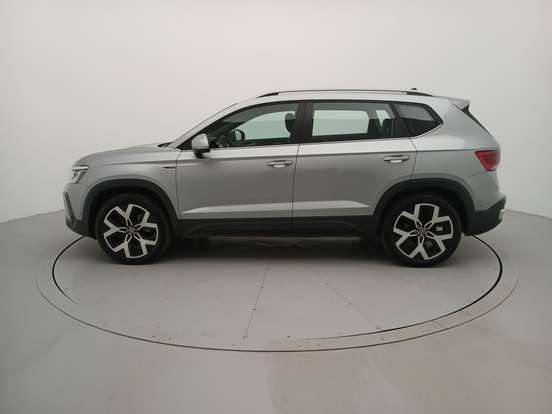 VOLKSWAGEN-TAOS-2024