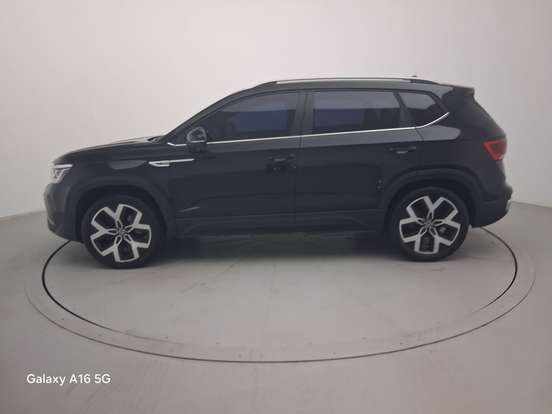 VOLKSWAGEN-TAOS-2024