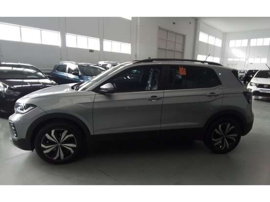 VOLKSWAGEN-T-CROSS-2025