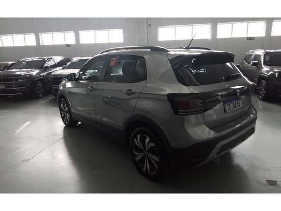 VOLKSWAGEN-T-CROSS-2025