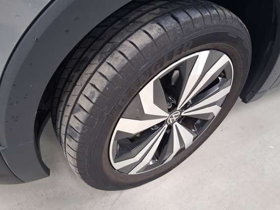 VOLKSWAGEN-T-CROSS-2025