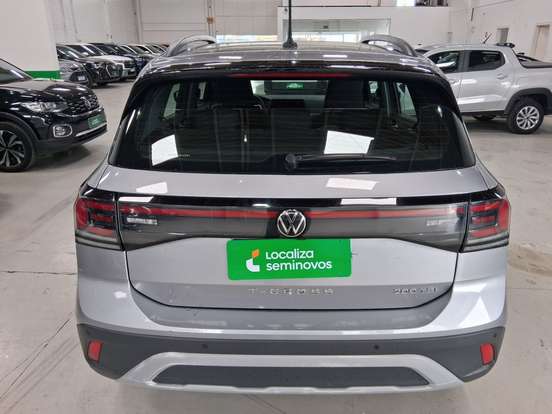 VOLKSWAGEN-T-CROSS-2025