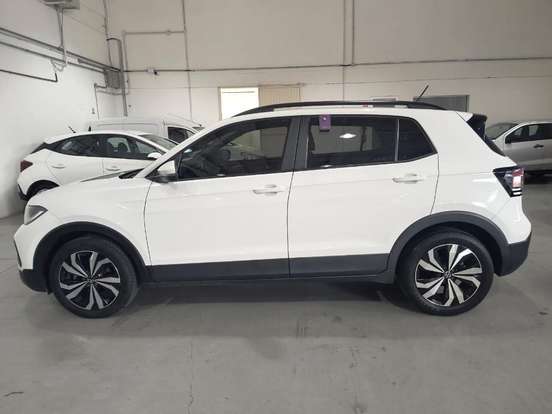VOLKSWAGEN-T-CROSS-2024