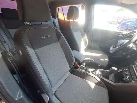 VOLKSWAGEN-T-CROSS-1.0 200 TSI TOTAL FLEX AUTOMÁTICO VOLKSWAGEN-T-CROSS-2024