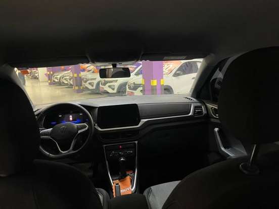 VOLKSWAGEN-T-CROSS-2025