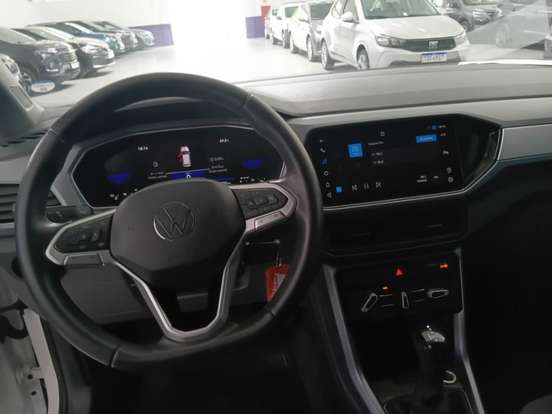 VOLKSWAGEN-T-CROSS-2023