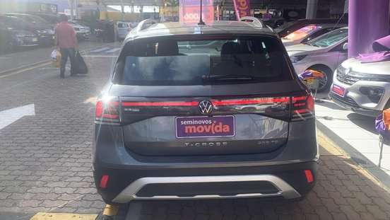 VOLKSWAGEN-T-CROSS-2024