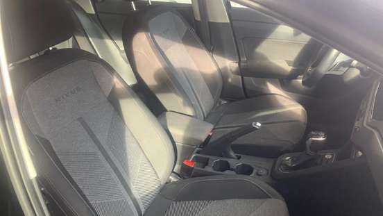 VOLKSWAGEN-T-CROSS-2024