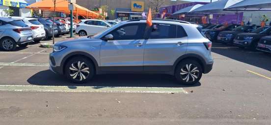 VOLKSWAGEN-T-CROSS-2025