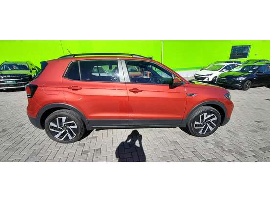 VOLKSWAGEN-T-CROSS-2024