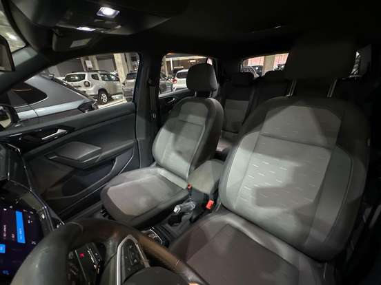 VOLKSWAGEN-T-CROSS-2024