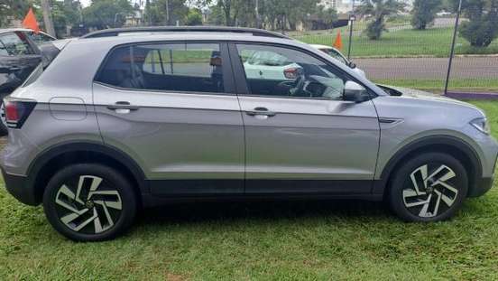 VOLKSWAGEN-T-CROSS-2025