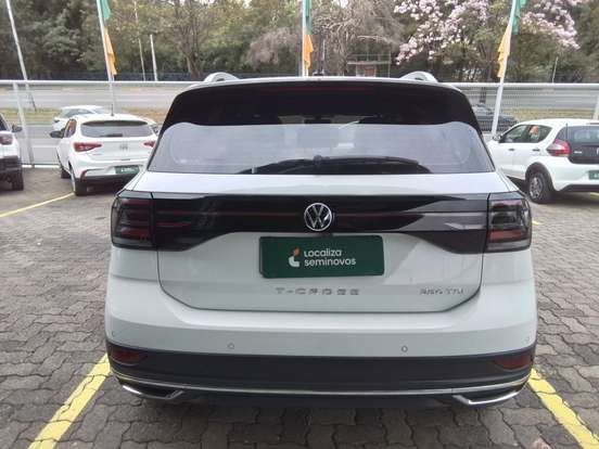 VOLKSWAGEN-T-CROSS-2022
