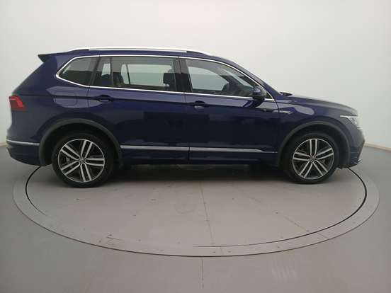 VOLKSWAGEN-TIGUAN-2.0 300 TSI GASOLINA ALLSPACE R-LINE AUTOMÁTICO VOLKSWAGEN-TIGUAN-2024
