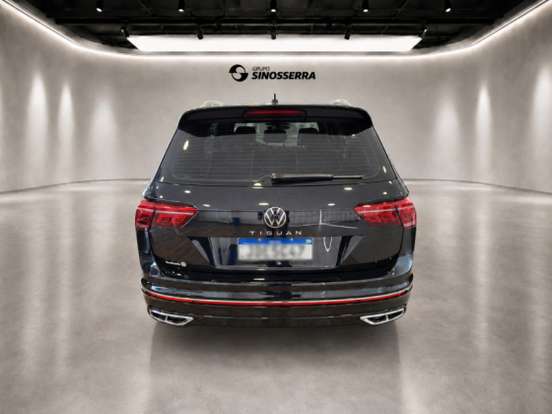 VOLKSWAGEN-TIGUAN-2.0 300 TSI GASOLINA ALLSPACE R-LINE AUTOMÁTICO VOLKSWAGEN-TIGUAN-2024