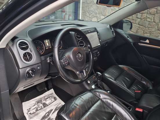 VOLKSWAGEN-TIGUAN-2013