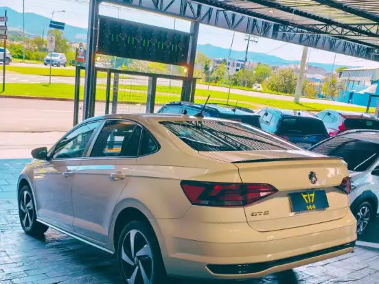 VOLKSWAGEN-VIRTUS-1.4 250 TSI GTS AUTOMÁTICO VOLKSWAGEN-VIRTUS-2020