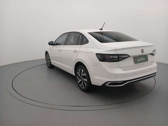 VOLKSWAGEN-VIRTUS-2024