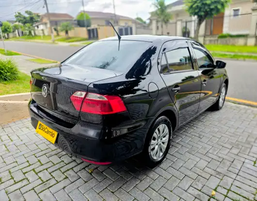 VOLKSWAGEN-VOYAGE-2016