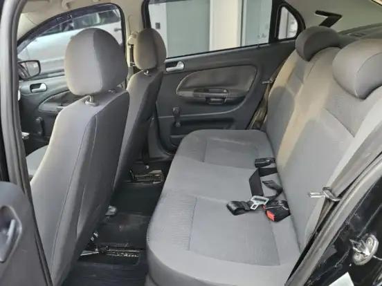 VOLKSWAGEN-VOYAGE-1.6 MI 8V FLEX 4P MANUAL VOLKSWAGEN-VOYAGE-2012