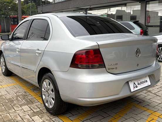 VOLKSWAGEN-VOYAGE-1.0 MI 8V FLEX 4P MANUAL VOLKSWAGEN-VOYAGE-2010