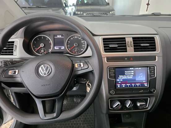 VOLKSWAGEN-FOX-1.6 MSI TOTAL FLEX CONNECT 4P MANUAL VOLKSWAGEN-FOX-2019