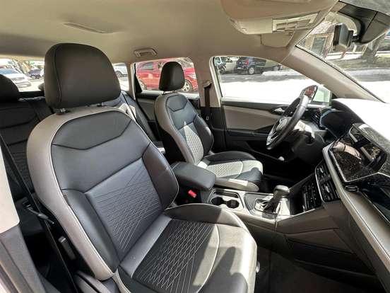 VOLKSWAGEN-TAOS-1.4 250 TSI TOTAL FLEX COMFORTLINE AUTOMÁTICO VOLKSWAGEN-TAOS-2023