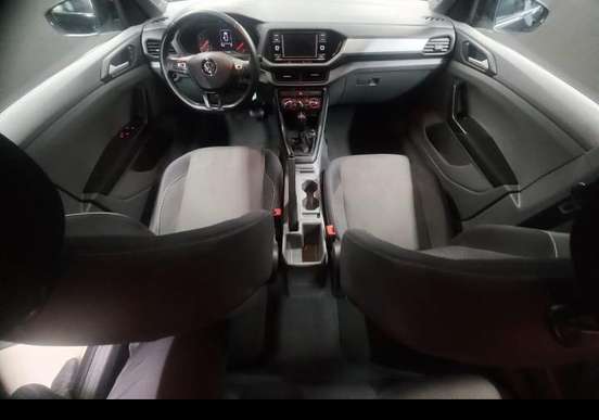 VOLKSWAGEN-T-CROSS-2019