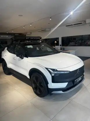 VOLVO-EX30-2026