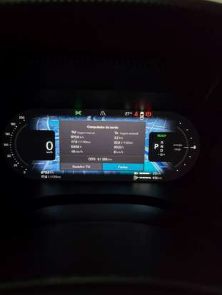 VOLVO-XC60-2021