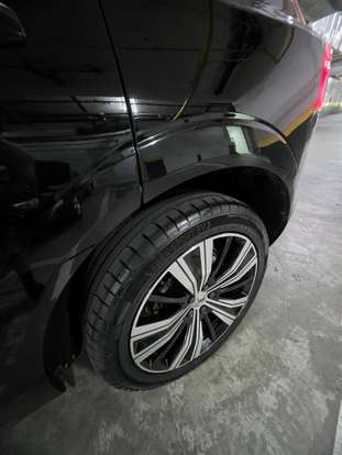 VOLVO-XC60-2021