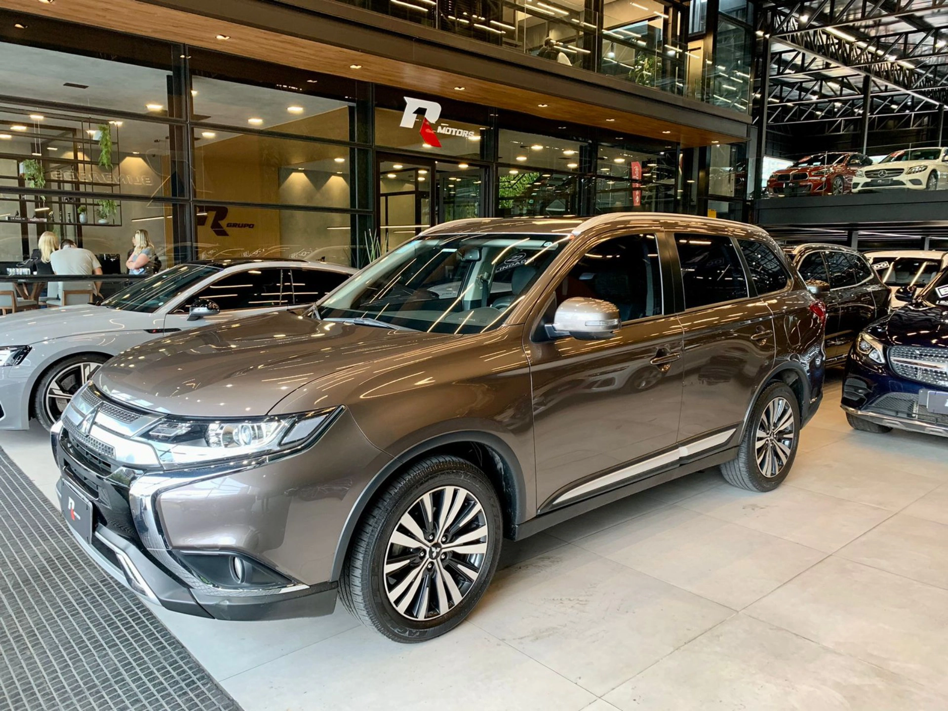 mitsubishi OUTLANDER 2.0 MIVEC GASOLINA HPE AUTOMÁTICO 2019 mitsubishi OUTLANDER 2.0 MIVEC GASOLINA HPE AUTOMÁTICO 2019