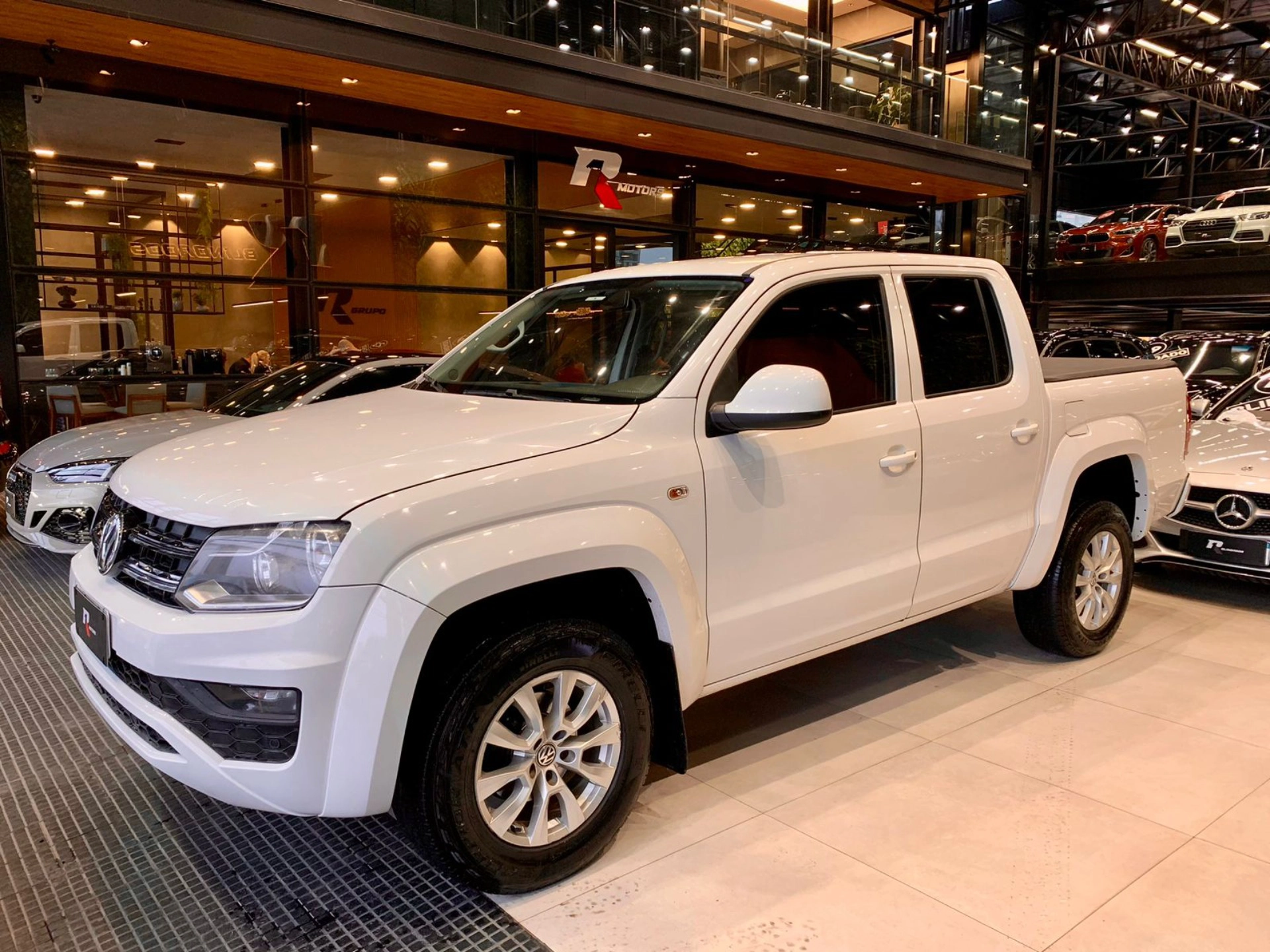 volkswagen AMAROK 2.0 TRENDLINE 4X4 CD 16V TURBO INTERCOOLER DIESEL 4P AUTOMÁTICO 2018 volkswagen AMAROK 2.0 TRENDLINE 4X4 CD 16V TURBO INTERCOOLER DIESEL 4P AUTOMÁTICO 2018