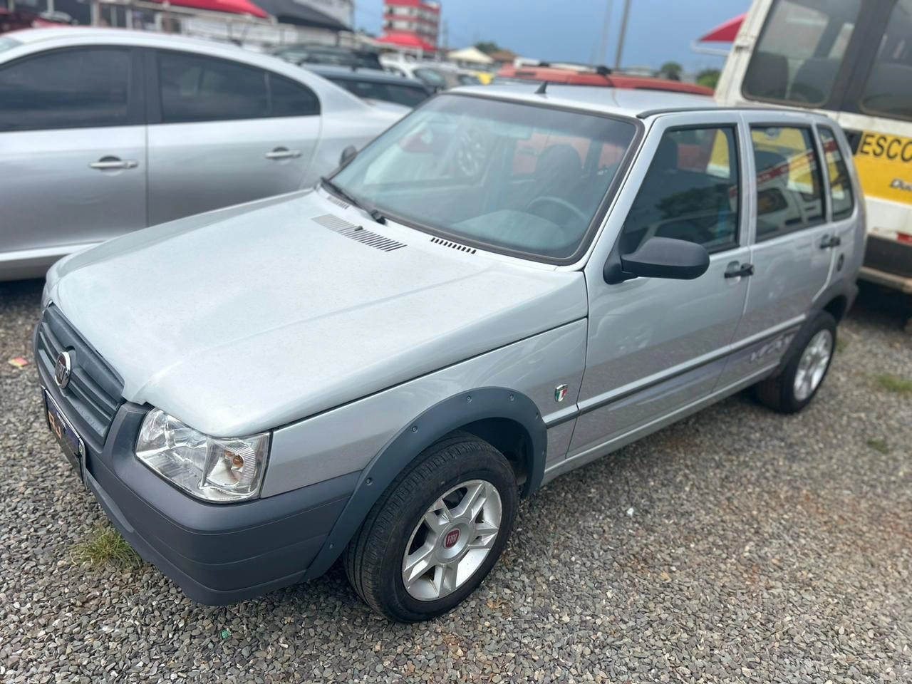 FIAT UNO 1.0 MPI MILLE FIRE ECONOMY 8V FLEX 4P MANUAL