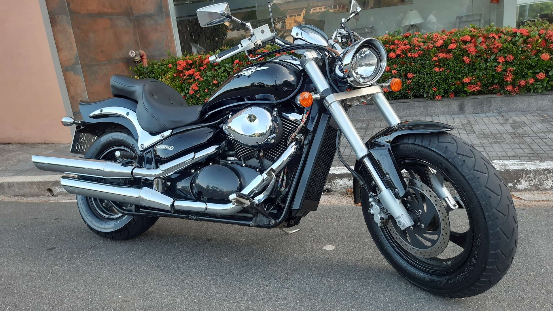 SUZUKI BOULEVARD M800 Custom