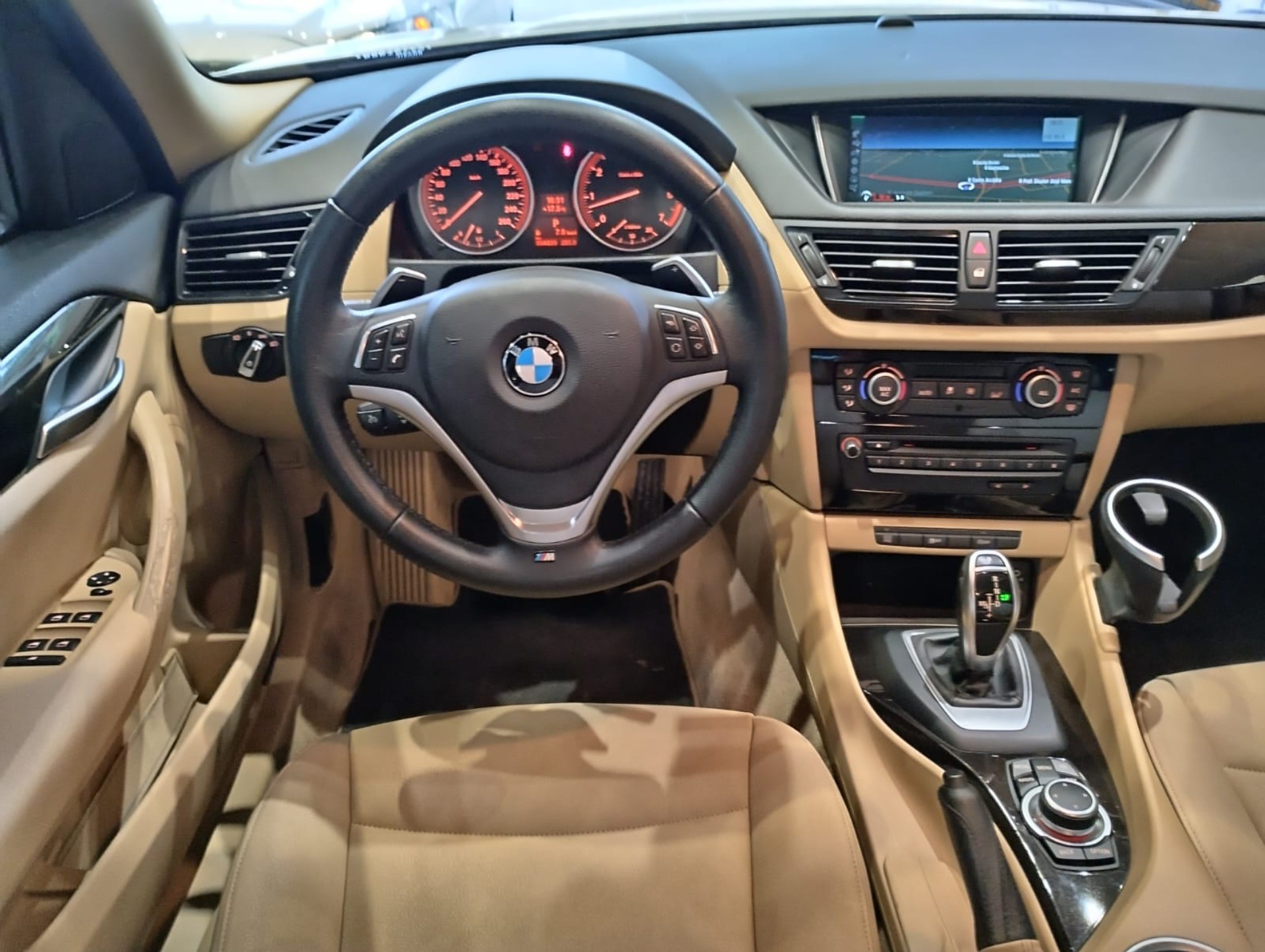 bmw X1 2.0 16V TURBO GASOLINA SDRIVE20I 4P AUTOMÁTICO 2014 bmw X1 2.0 16V TURBO GASOLINA SDRIVE20I 4P AUTOMÁTICO 2014