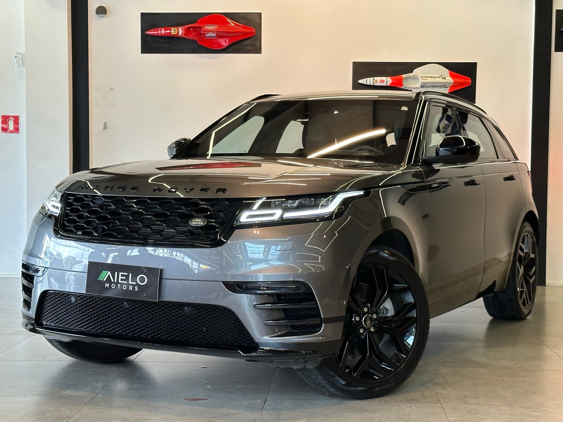 LAND ROVER RANGE ROVER VELAR 2.0 P300 GASOLINA R-DYNAMIC SE AUTOMÁTICO