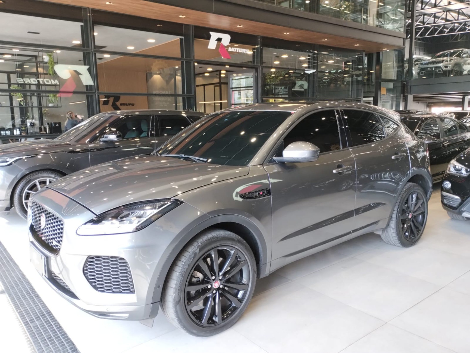 jaguar E-PACE 2.0 16V P250 GASOLINA R-DYNAMIC S AWD AUTOMÁTICO 2018 jaguar E-PACE 2.0 16V P250 GASOLINA R-DYNAMIC S AWD AUTOMÁTICO 2018