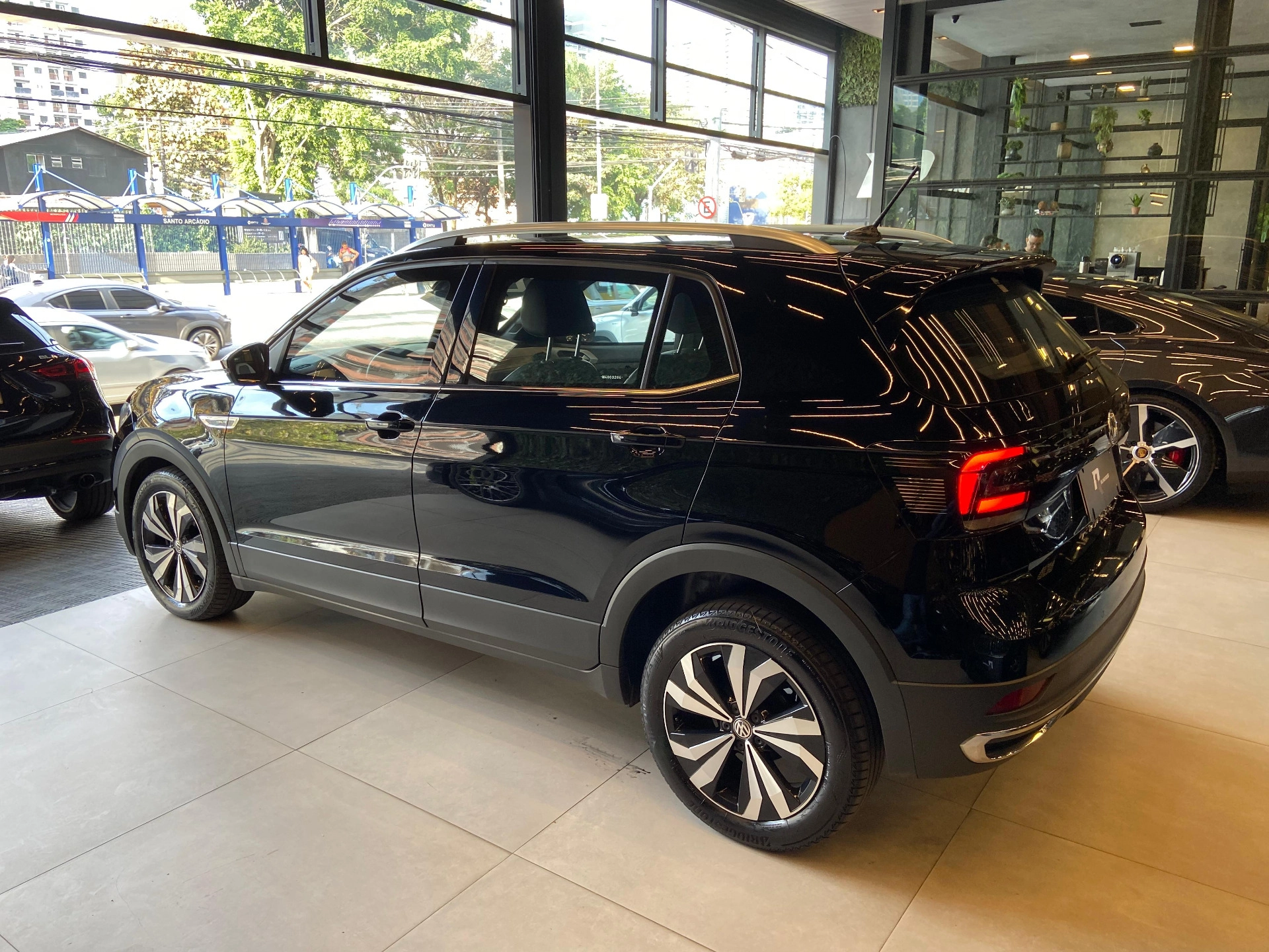 volkswagen T-CROSS 1.4 250 TSI TOTAL FLEX HIGHLINE AUTOMÁTICO 2021