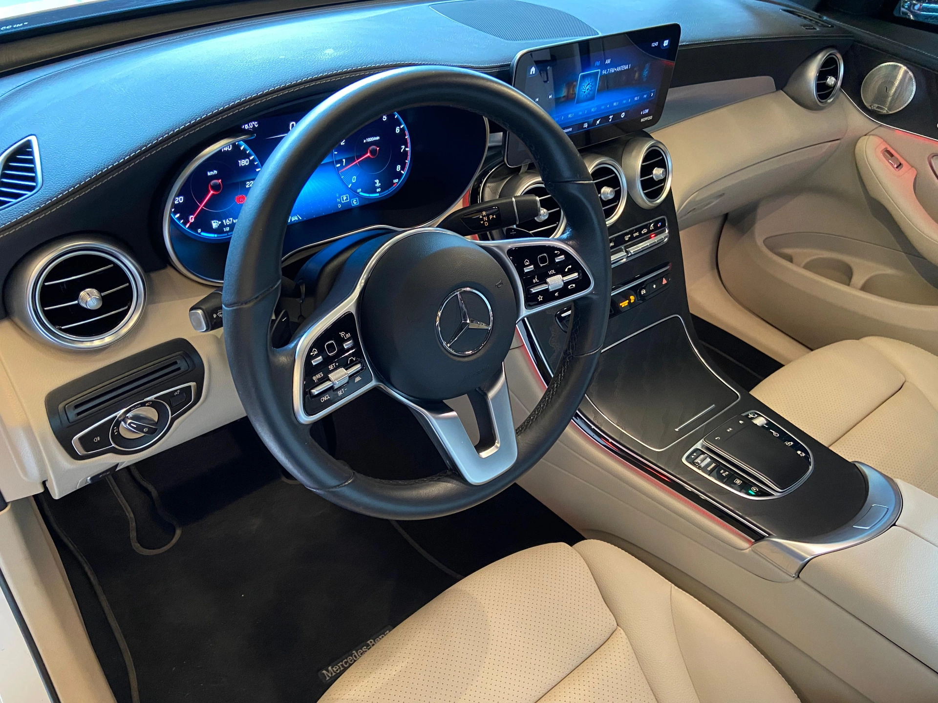 mercedes-benz GLC 300 2.0 CGI GASOLINA COUPÉ 4MATIC 9G-TRONIC 2021