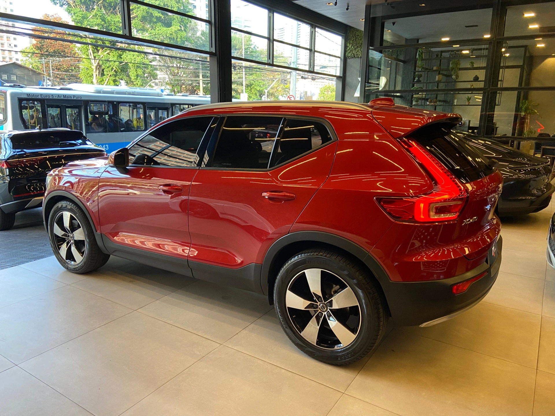 volvo XC40 2.0 T5 GASOLINA MOMENTUM AWD GEARTRONIC 2018