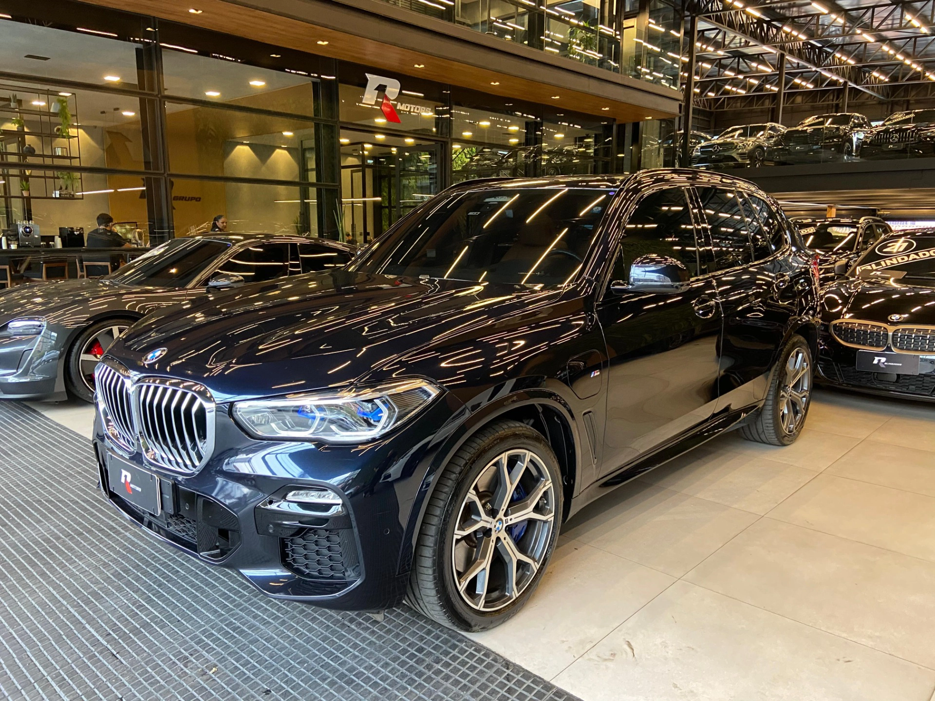 bmw X5 3.0 I6 TURBO HÍBRIDO XDRIVE45E M SPORT AUTOMÁTICO 2022