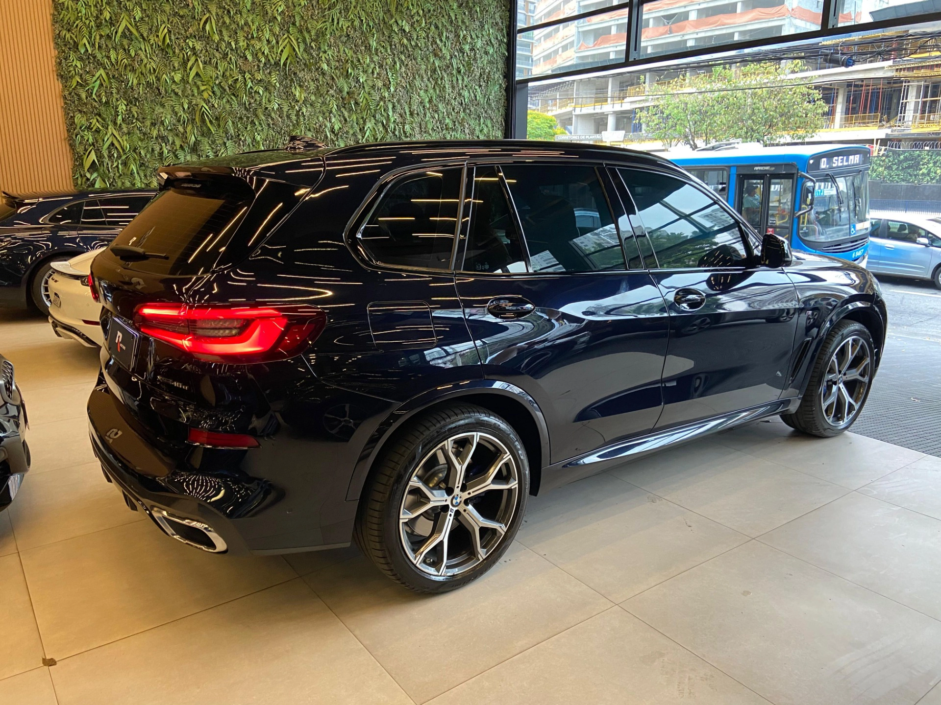 bmw X5 3.0 I6 TURBO HÍBRIDO XDRIVE45E M SPORT AUTOMÁTICO 2022