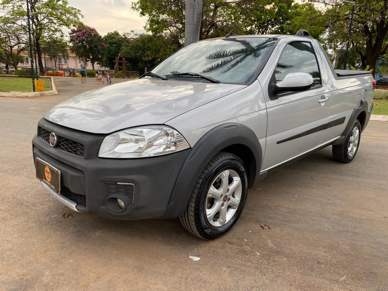 FIAT STRADA 1.4 MPI FREEDOM CS 8V FLEX 2P MANUAL