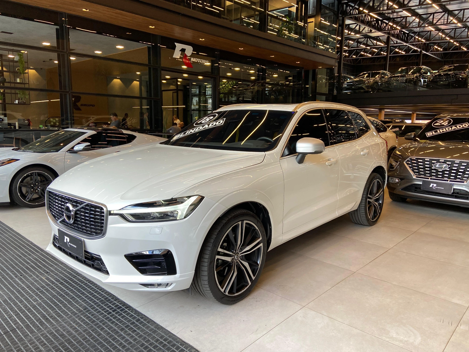 volvo XC60 2.0 T5 GASOLINA R-DESIGN AWD GEARTRONIC 2018