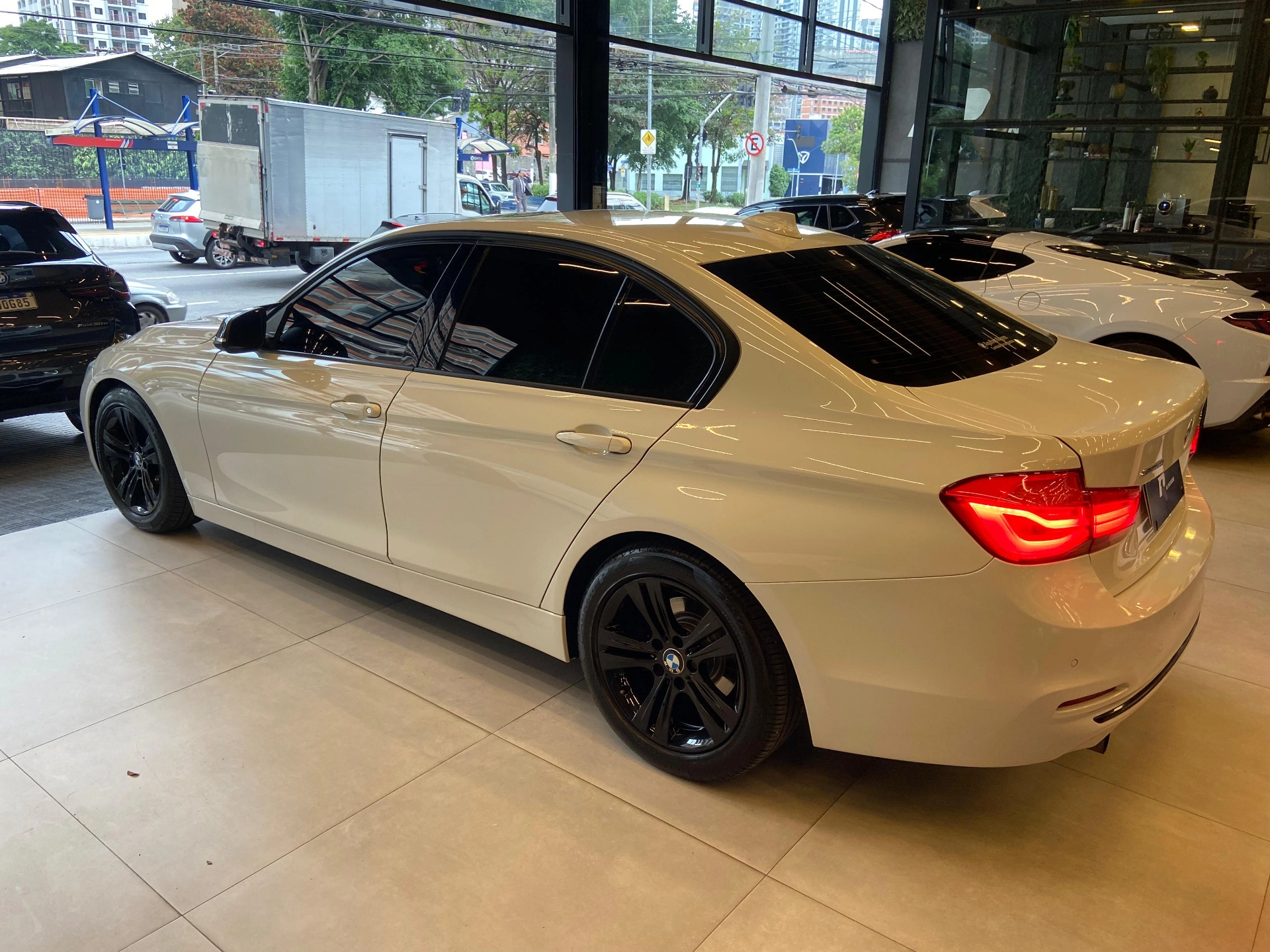 bmw 320I 2.0 SPORT 16V TURBO ACTIVE FLEX 4P AUTOMÁTICO 2016