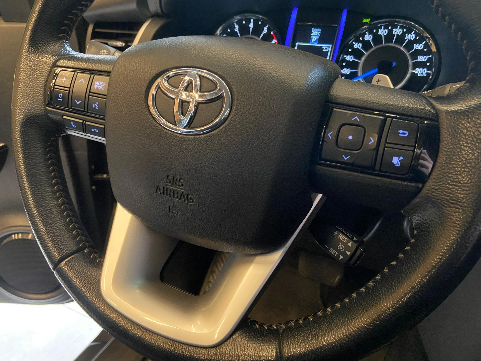 toyota HILUX SW4 2.7 SRV 7 LUGARES 4X2 16V FLEX 4P AUTOMÁTICO 2019