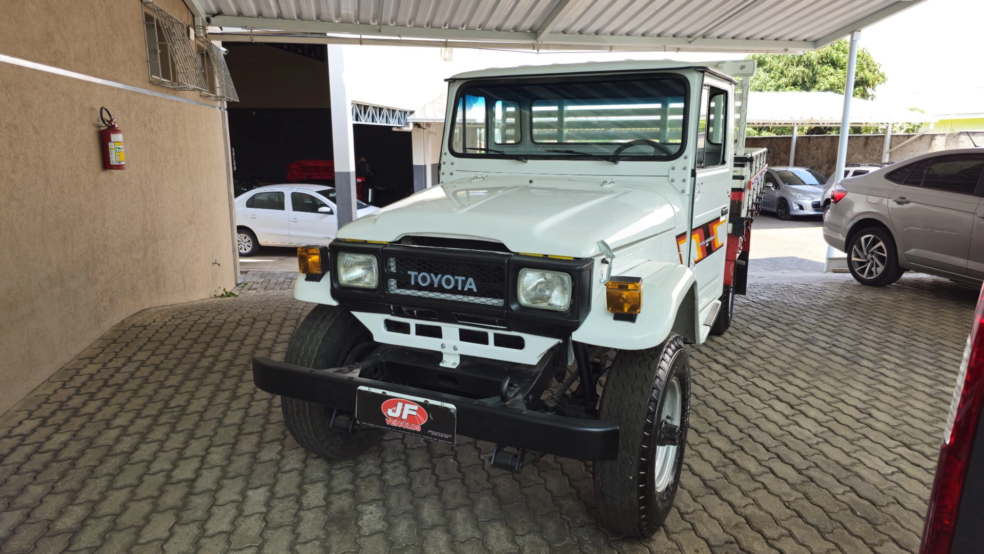 Toyota Bandeirante 3.7 Bj50Lv 4X4 Teto Rigido Diesel 2P Manual