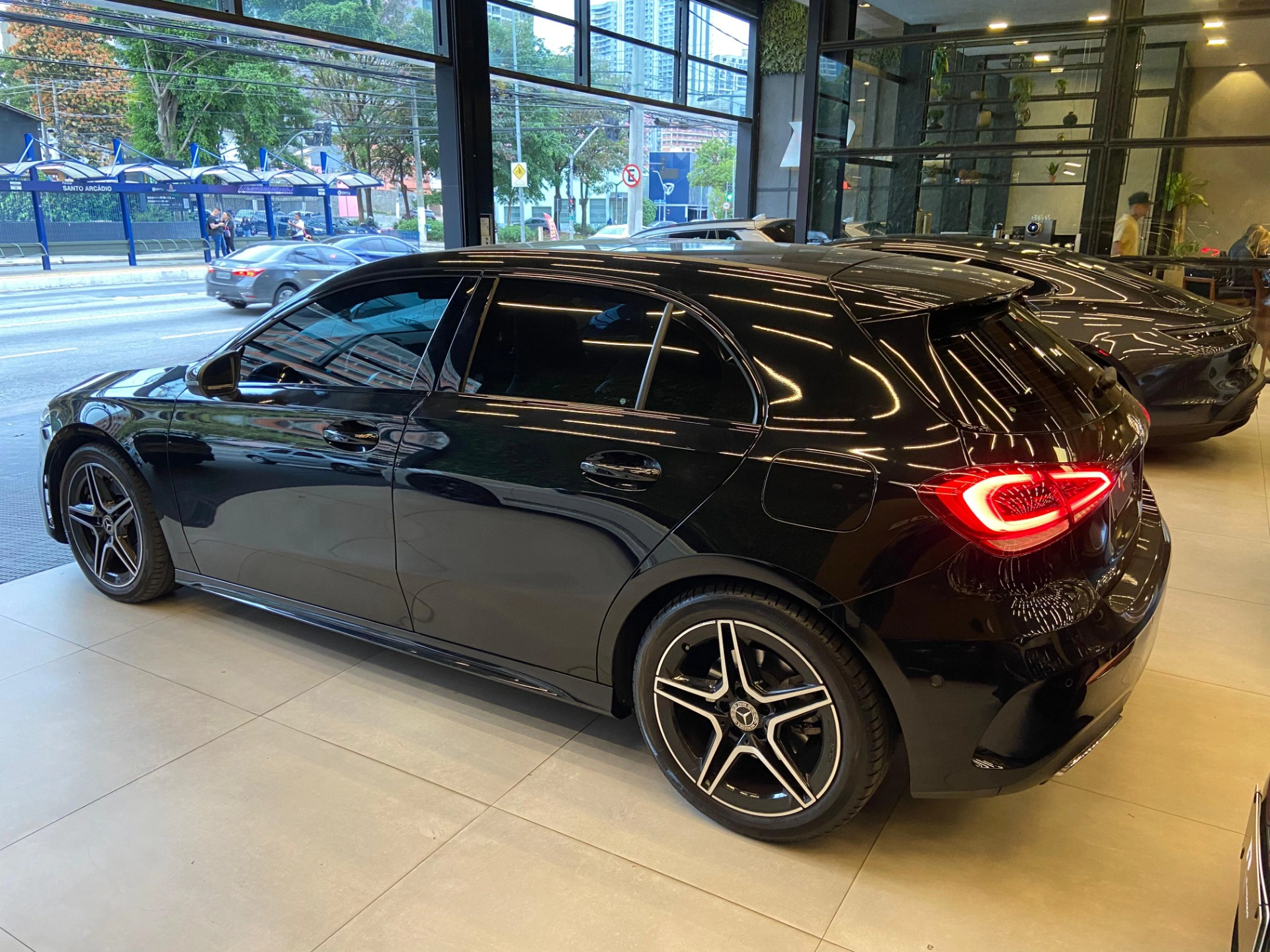 mercedes-benz A 250 2.0 CGI GASOLINA LAUNCH EDITION 7G-DCT 2019