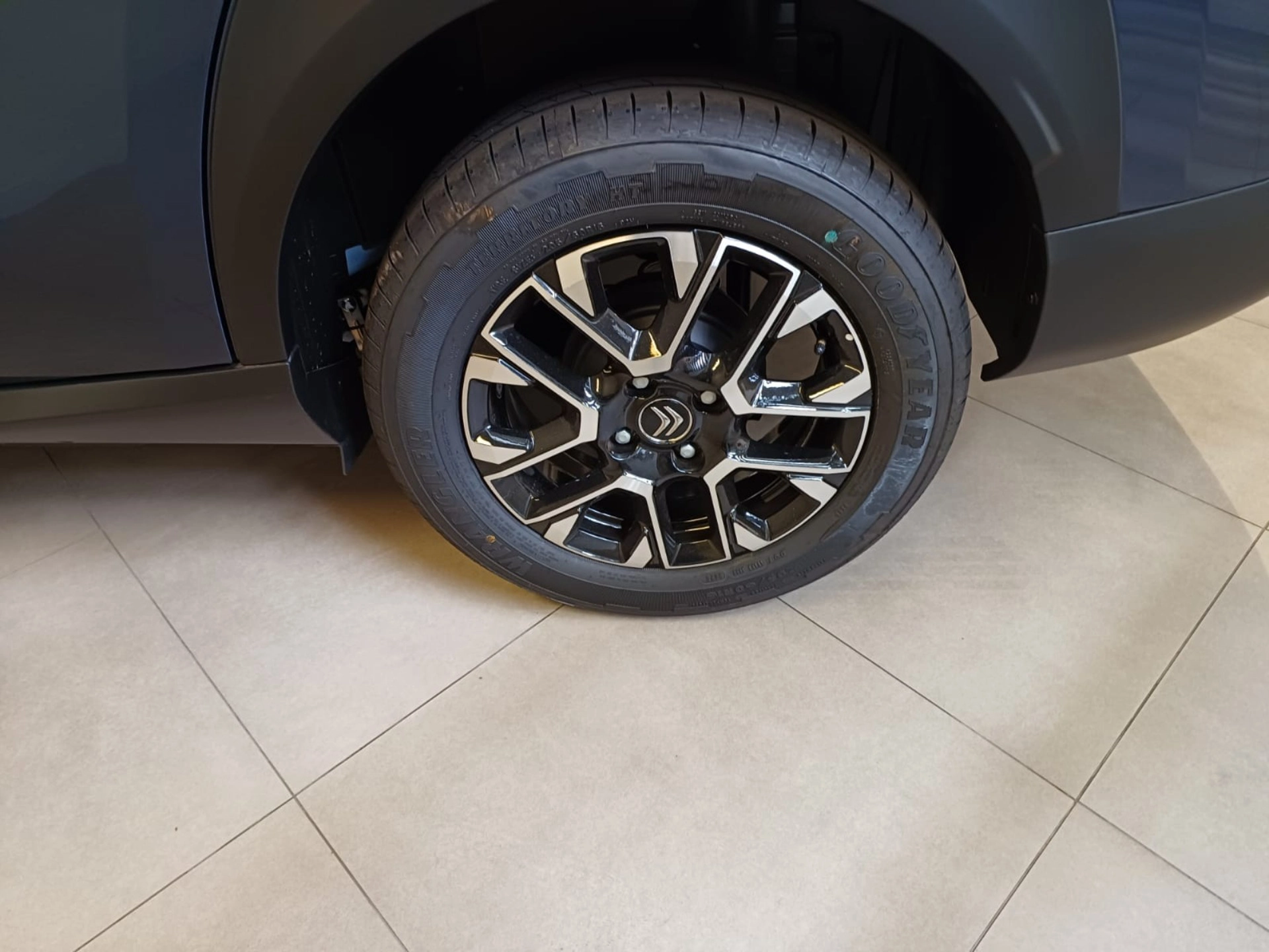 CITROËN-BASALT-1.0 TURBO 200 FLEX SHINE CVT